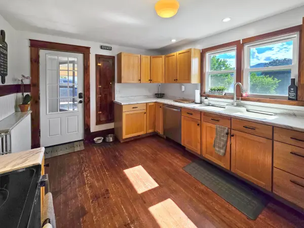 286 Thrall AVE, West Rutland, VT 05777