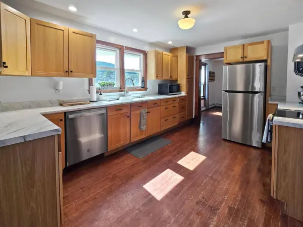 286 Thrall AVE, West Rutland, VT 05777