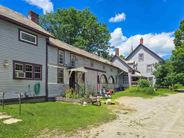 23 School ST, Chester, VT 05143