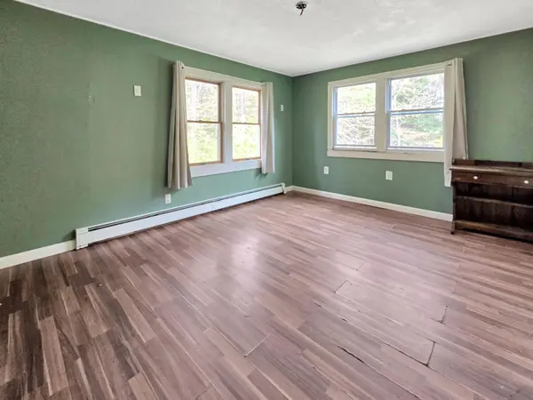 150 Sharon LN, Mount Holly, VT 05730