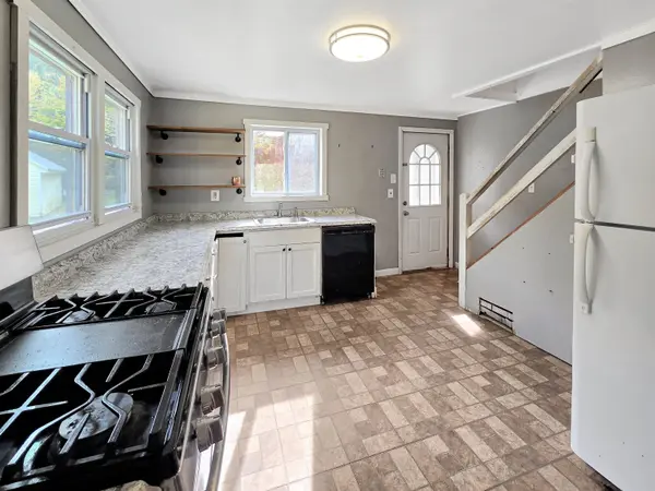 150 Sharon LN, Mount Holly, VT 05730