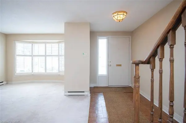 2054 Brant Street #6, Burlington, ON L7P 3A6