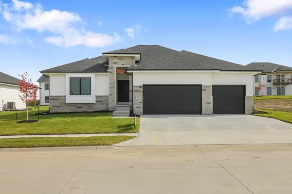 New homes in Harvest Creek, Gretna, NE