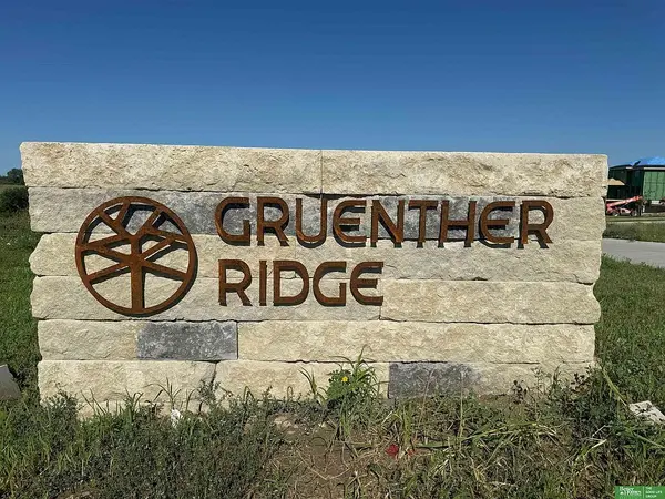 New homes in Gruenther Ridge, Gretna, NE