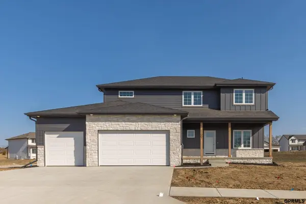 11007 S 218 Street, Gretna, NE 68028