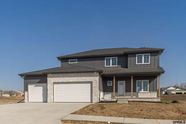 11007 S 218 Street, Gretna, NE 68028