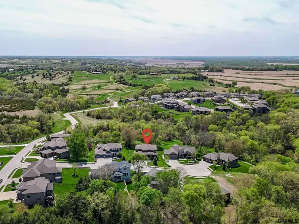 23417 Nancy Circle, Elkhorn, NE 68022
