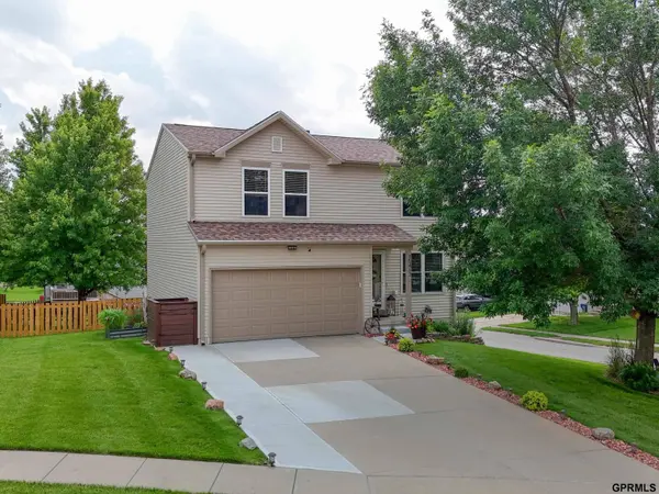 15413 Bondesson Street, Bennington, NE 68007