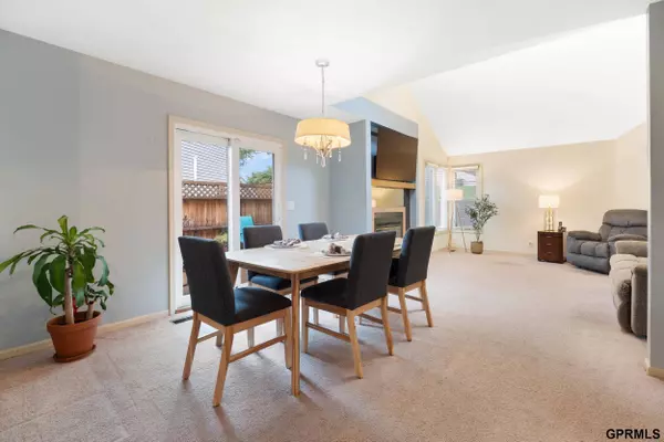 4843 S 122 Court, Omaha, NE 68137