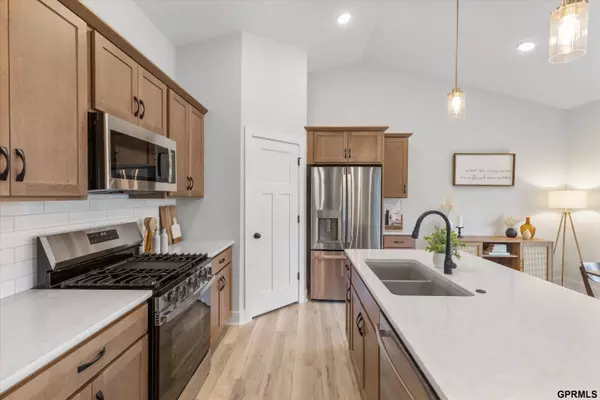 11655 S 125 Street, Papillion, NE 68046