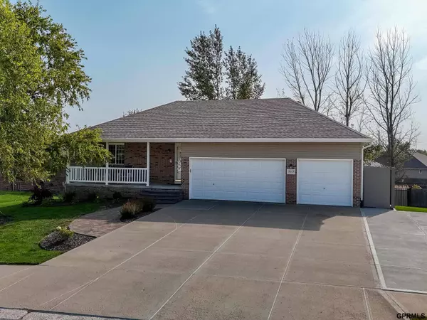 10419 N 150 Street, Bennington, NE 68007