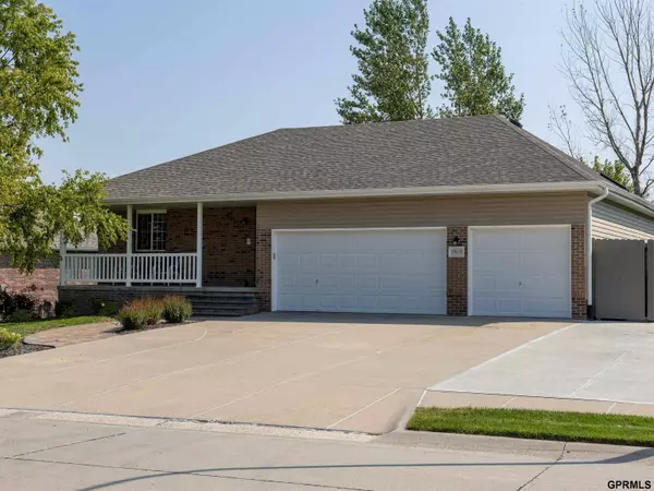 10419 N 150 Street, Bennington, NE 68007