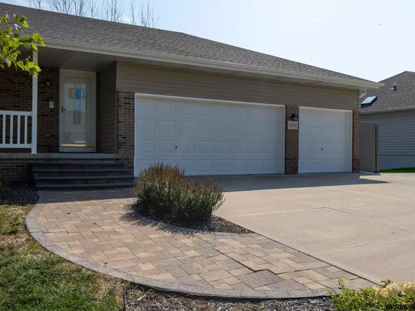 10419 N 150 Street, Bennington, NE 68007