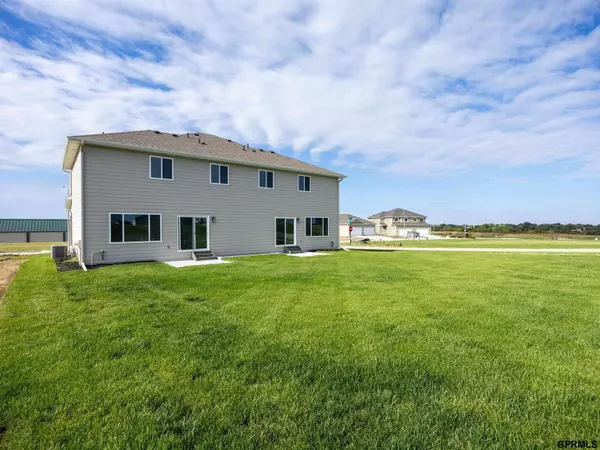 11719 S 125th Street, Papillion, NE 68046