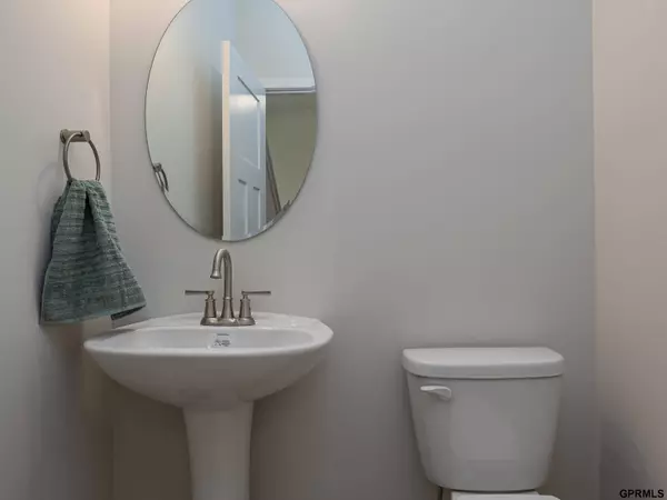 11717 S 125th Street, Papillion, NE 68046