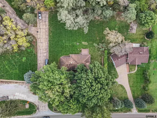 7115 Irvington Road, Omaha, NE 68122