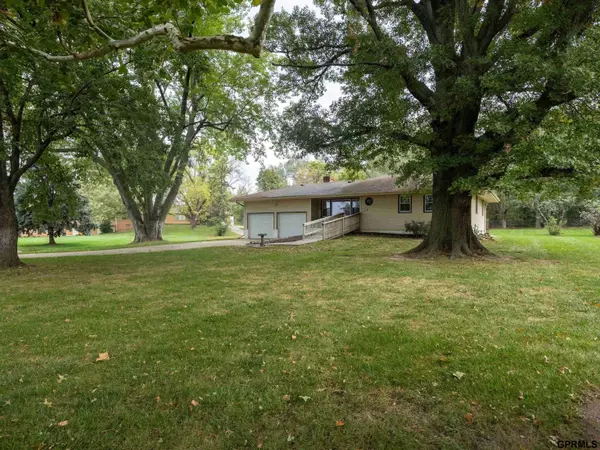 7115 Irvington Road, Omaha, NE 68122