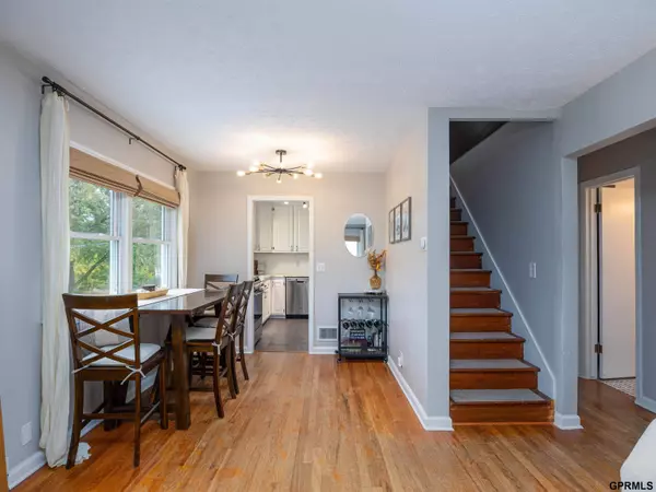 2115 S 49 Avenue, Omaha, NE 68106