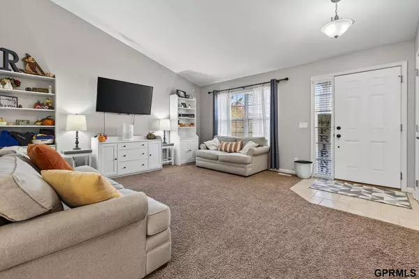 19719 X Street, Omaha, NE 68135