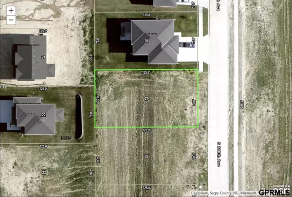 11104 S 216 Avenue, Gretna, NE 68028