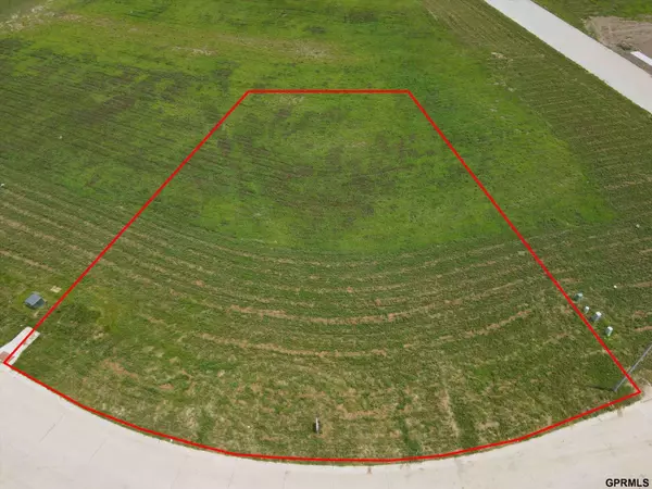 11705 S 125 Street, Papillion, NE 68046