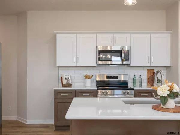 11706 S 125 Street, Papillion, NE 68046