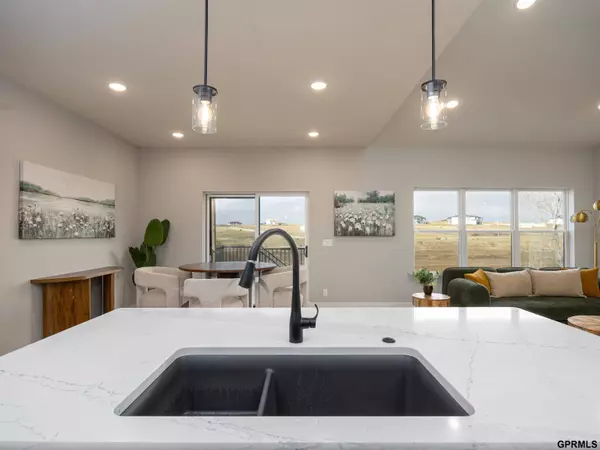 11016 S 218 Street, Gretna, NE 68028