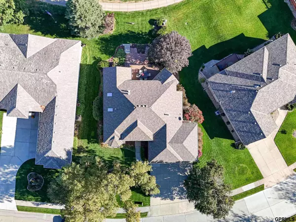 9805 S 176 Street, Omaha, NE 68136