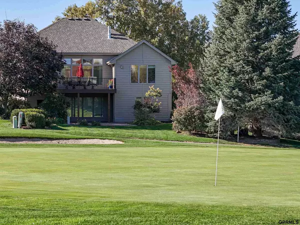 9805 S 176 Street, Omaha, NE 68136