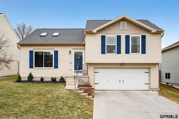 15409 Willit Street, Bennington, NE 68007