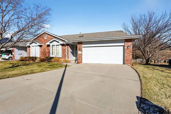 13302 Hilsborough Drive, Omaha, NE 68164