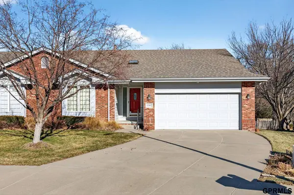 13302 Hilsborough Drive, Omaha, NE 68164