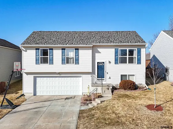 15404 Reynolds Street, Bennington, NE 68007