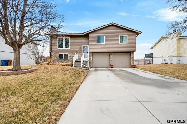 5201 Galloway Street, Omaha, NE 68157