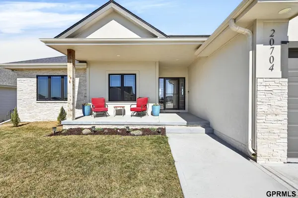 20704 Boulder Street, Gretna, NE 68028