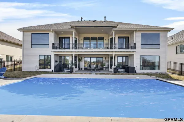4302 N 195 Circle, Elkhorn, NE 68022