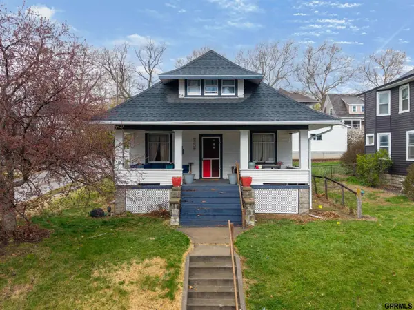 2334 S 31 Street, Omaha, NE 68105