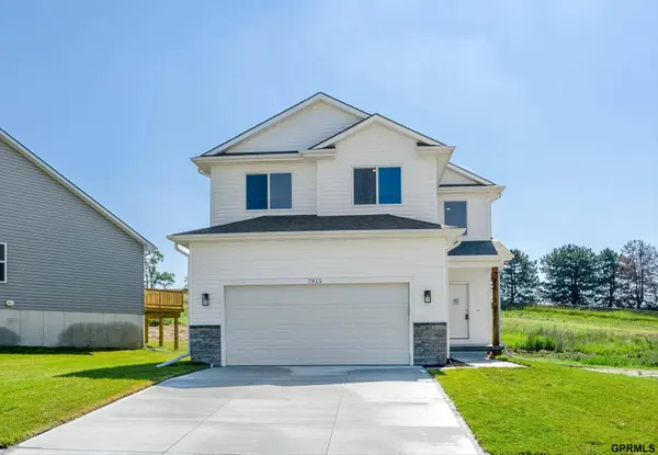 7932 N 93rd ST, Omaha, NE 68122