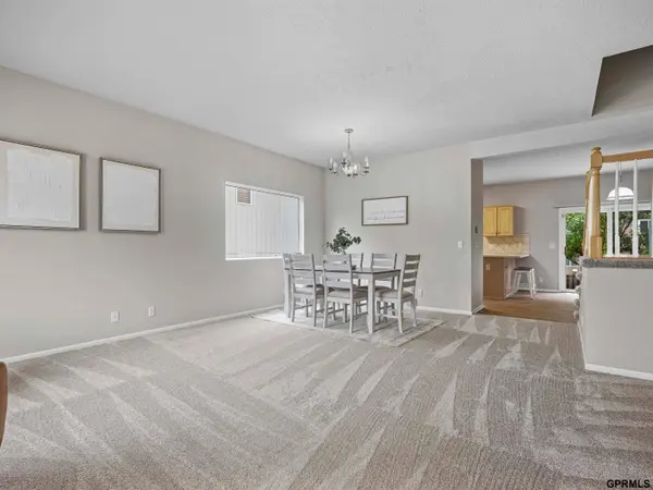14933 Butler AVE, Omaha, NE 68116