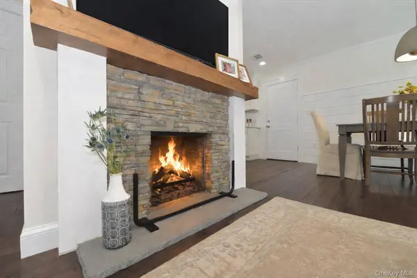 88 Webster ST, Westbury, NY 11590