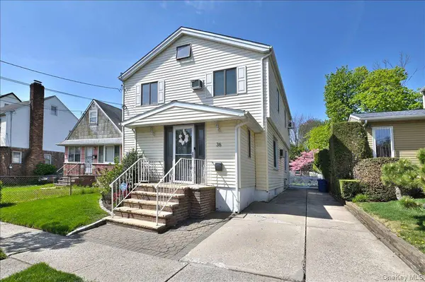 36 Barwick ST, Floral Park, NY 11001