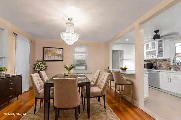 10022 Bellaire PL, Queens Village, NY 11429