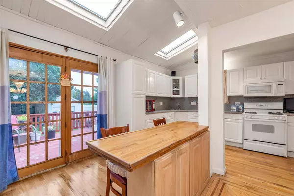 48 Carstairs RD, Valley Stream, NY 11581