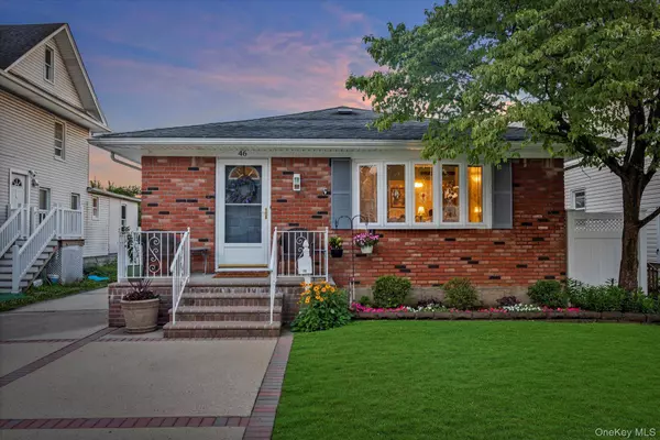 46 Forest AVE, Valley Stream, NY 11581