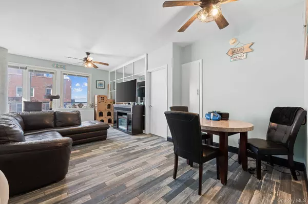 118-20 Ocean Promenade #6D, Rockaway Beach, NY 11694