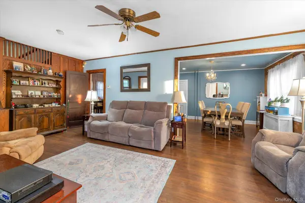 35 S Franklin AVE, Valley Stream, NY 11580