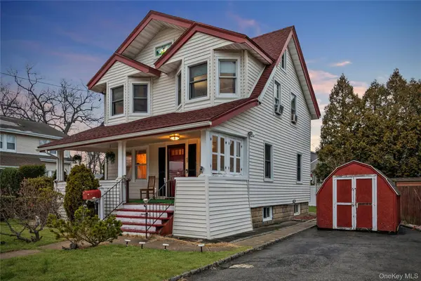 69 Forest AVE, Valley Stream, NY 11581