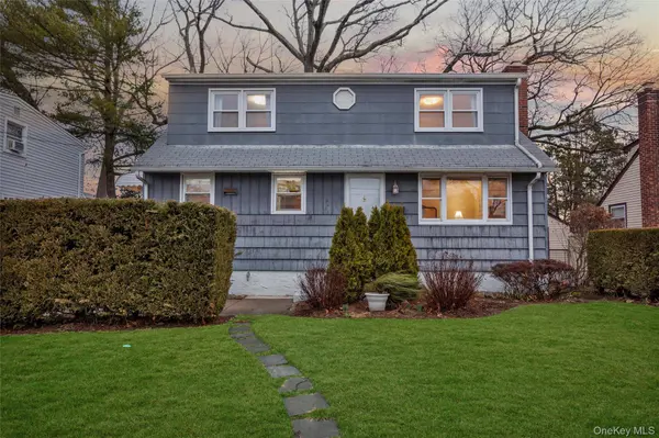 133 Judith LN, Valley Stream, NY 11580