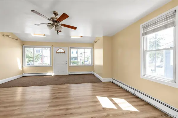 46 Derby ST, Valley Stream, NY 11581