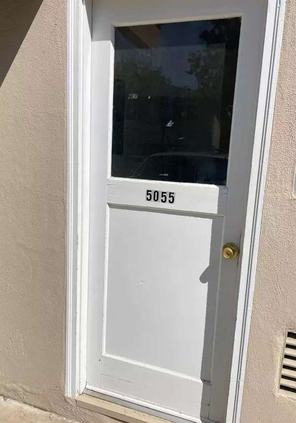 5055 Rhode Island DR #4, Sacramento, CA 95841